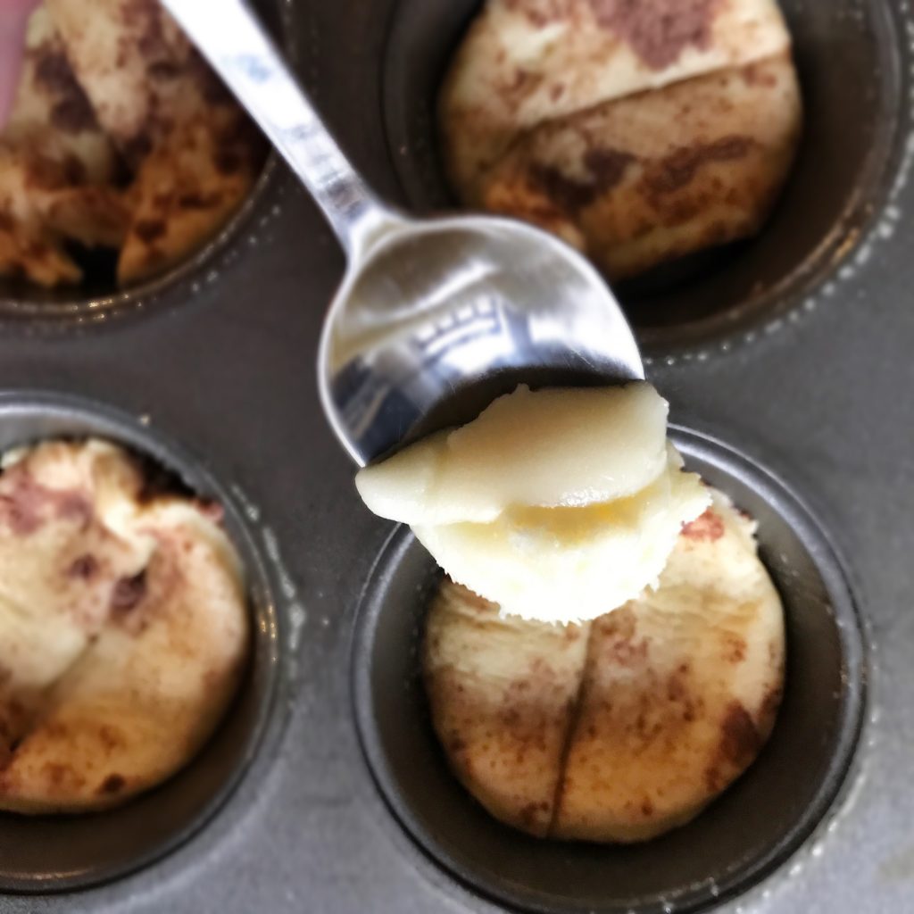 Simple Cinnamon Roll Cupcakes Recipe